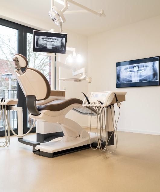 Helle, geräumige und moderne Behandlungszimmer